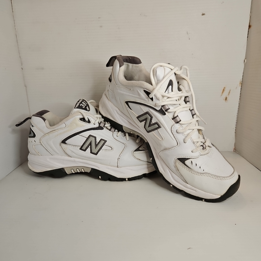 New Balance 381N Size 10D Mens Black